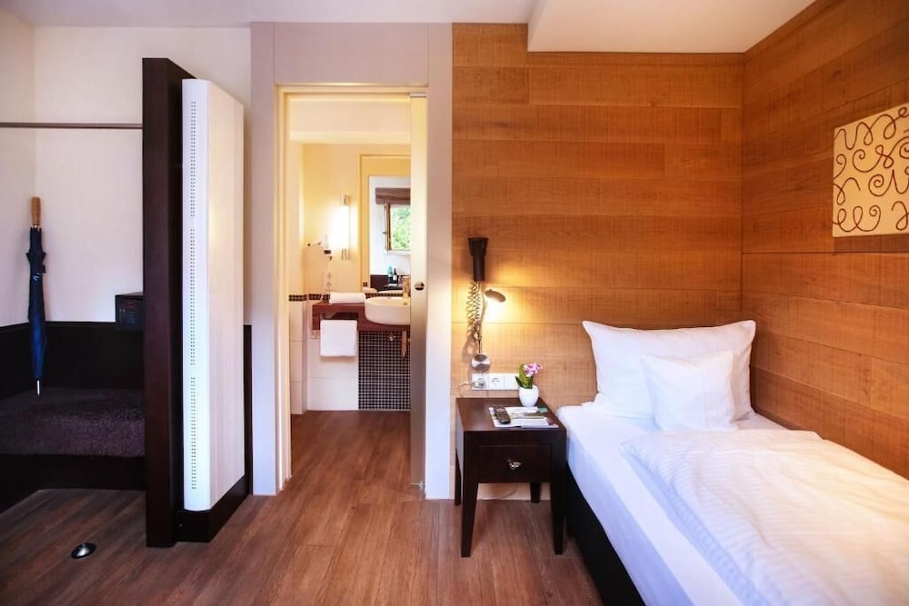Economy Single Room, 1 Twin Bed, Non Smoking