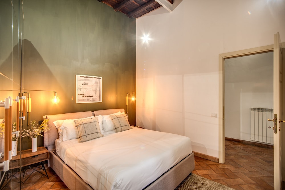 Family Apartment, 4 Bedrooms, Terrace, City View photo 2