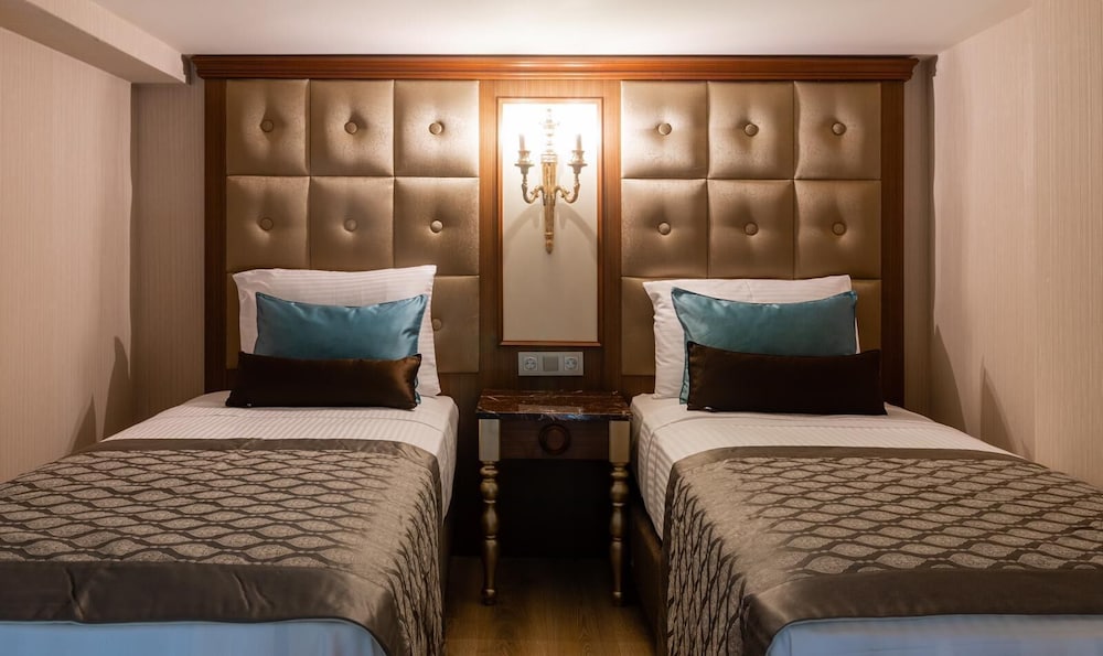 Deluxe Quadruple Room photo 3