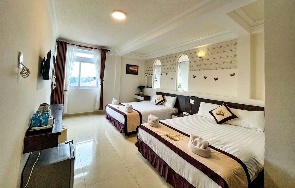 Family Twin Room, 2 Queen Beds, Non Smoking, City View