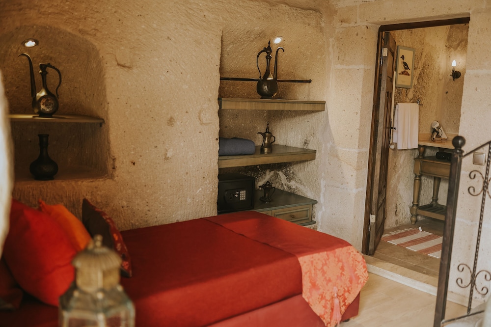 Comfort Suite photo 2