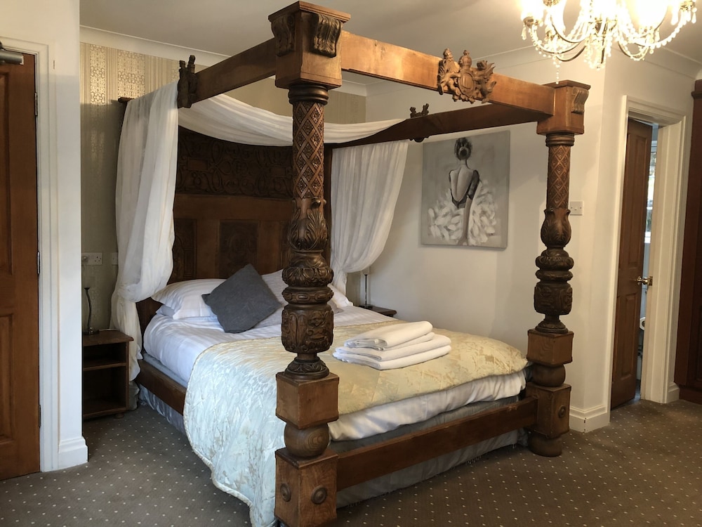 Double Room, Ensuite (4 Poster ) photo 3