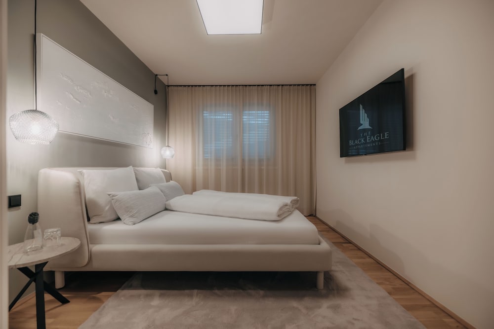 Deluxe Apartment photo 3