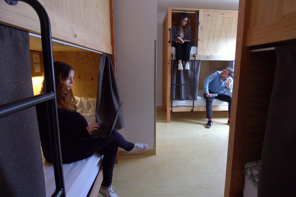 Bed in 8 mix Dorm w/private wc photo 1