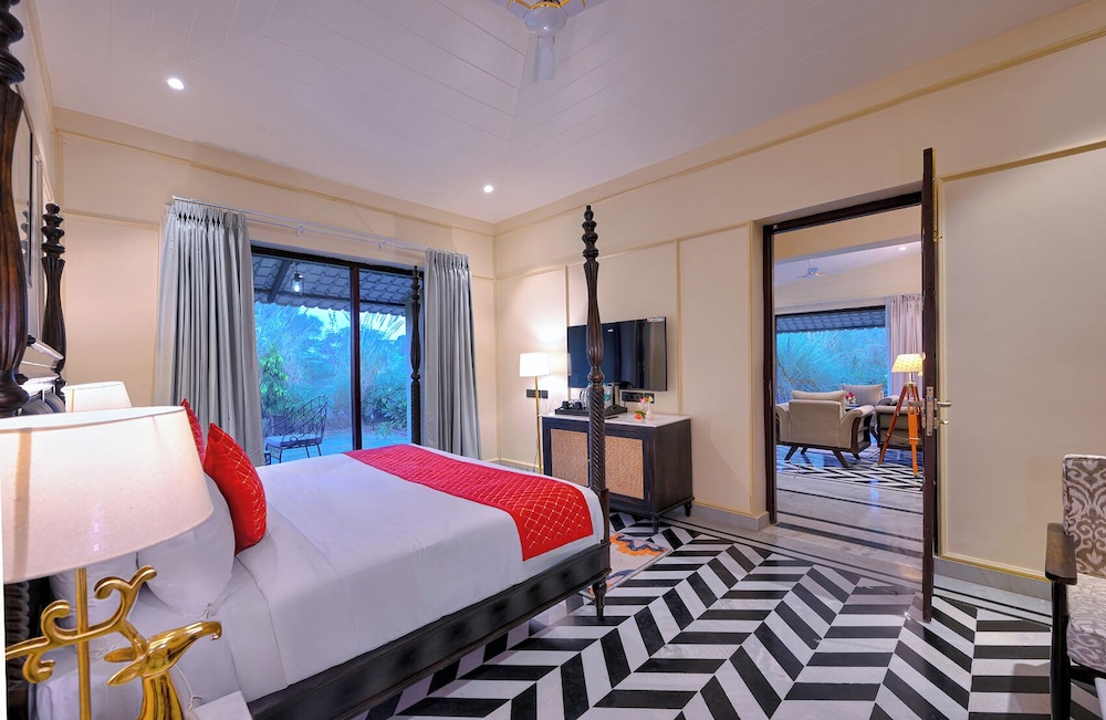 Premium Suite Cottage with Private Garden and Pool