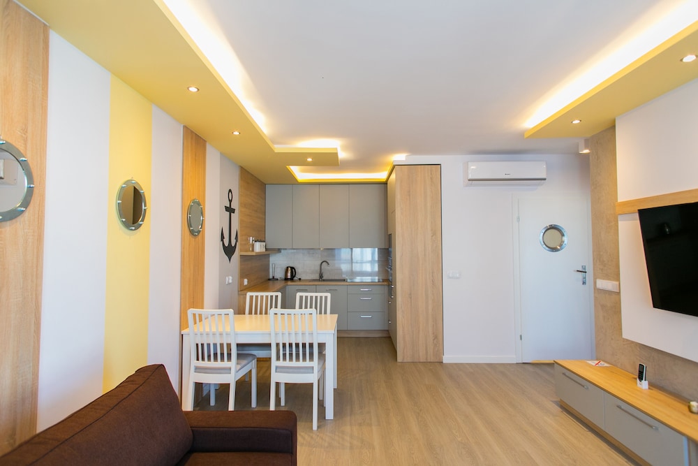 Classic Apartment - Photo 10