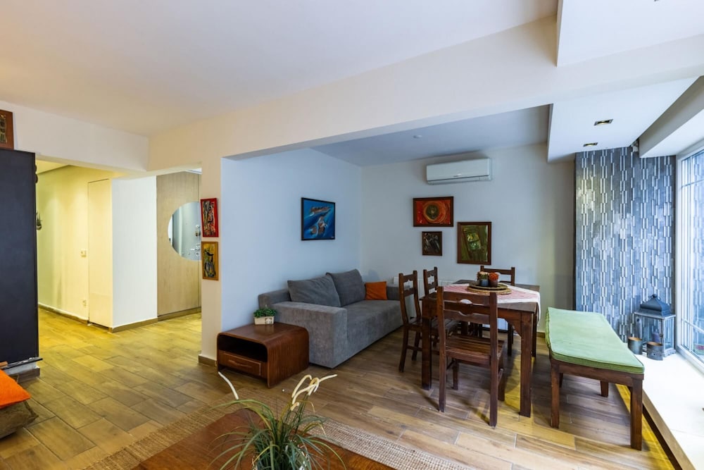 Apartment photo 3