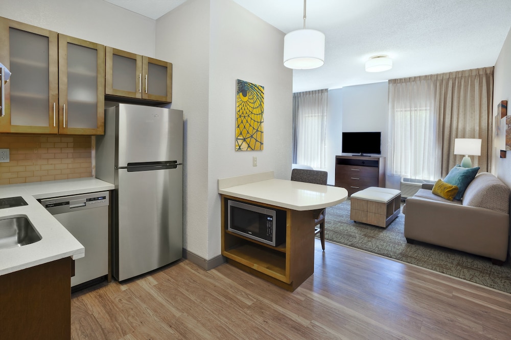 Suite, 1 Bedroom, Roll-in Shower, Kitchen (Mobil, Roll-in Shower) photo 3