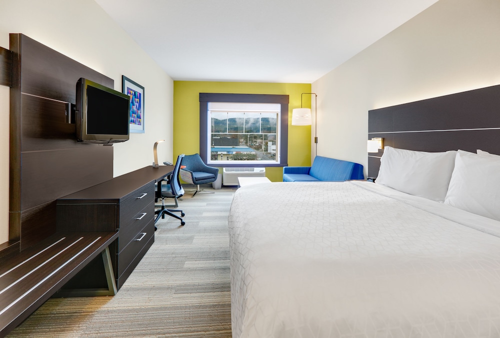 Standard Room, Multiple Beds - Photo 10