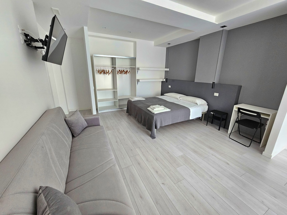 Double Room, Balcony