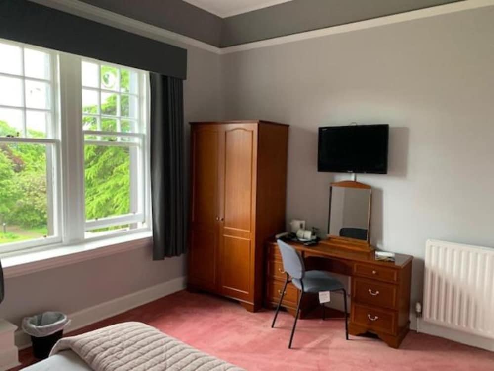 Double Room (Compact)