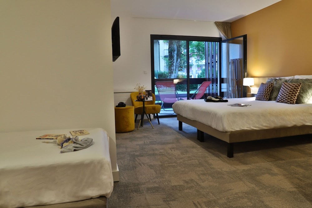 Club Triple Room photo 2