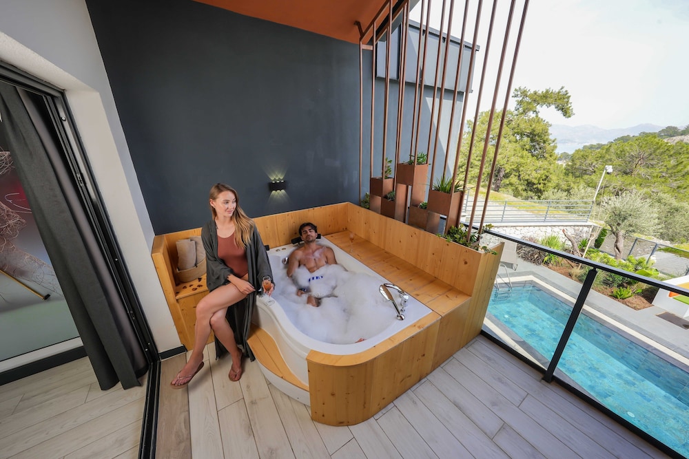 Luxury Room