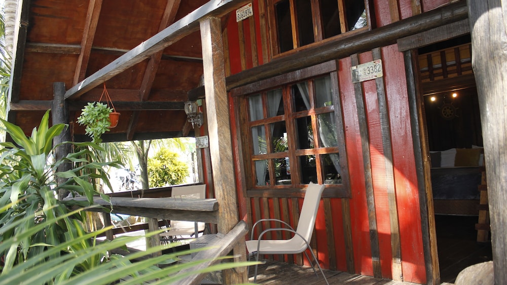 Economy Cabin photo 2