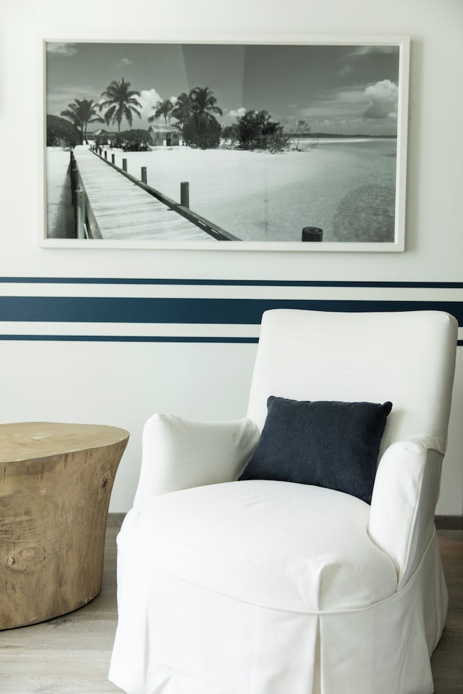 LUX* SUITE (85 sqm) - Photo 4