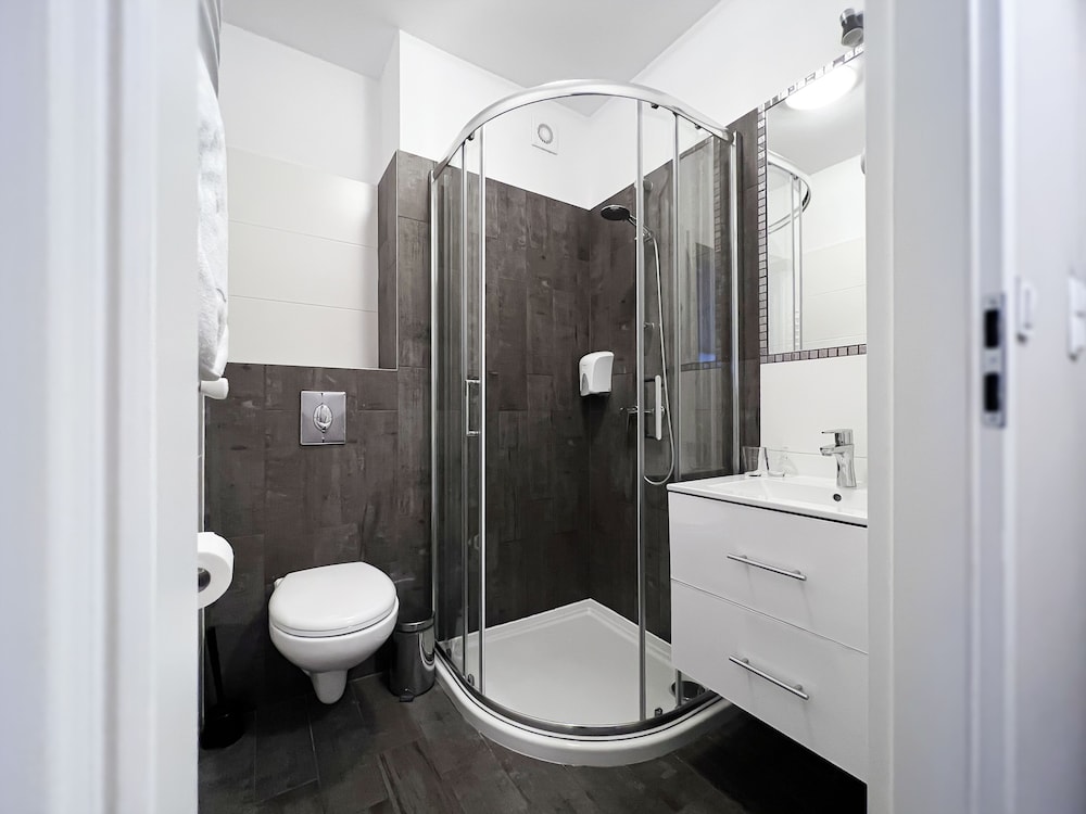 Deluxe Double or Twin Room photo 2