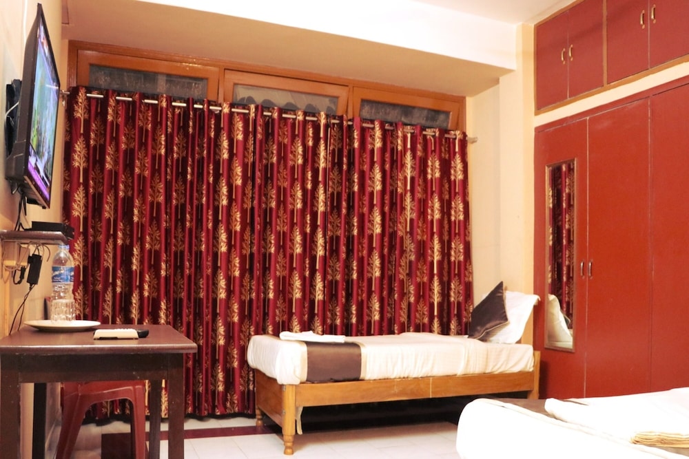 Deluxe Room - Photo 4