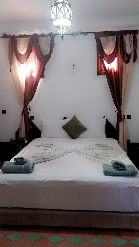 Standard Double Room - Photo 1