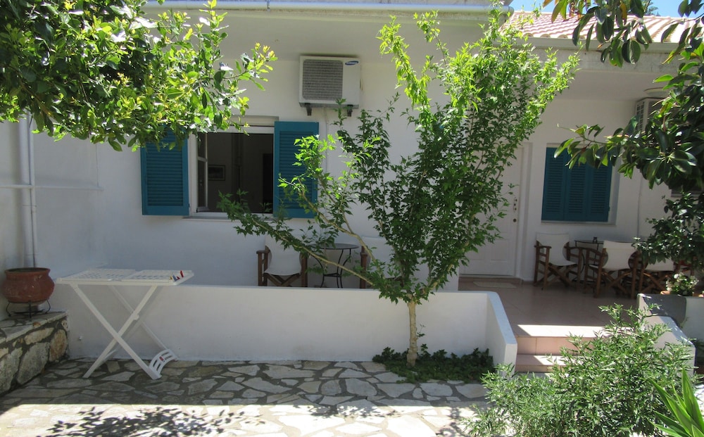 Triple Room, Garden View (3) photo 3