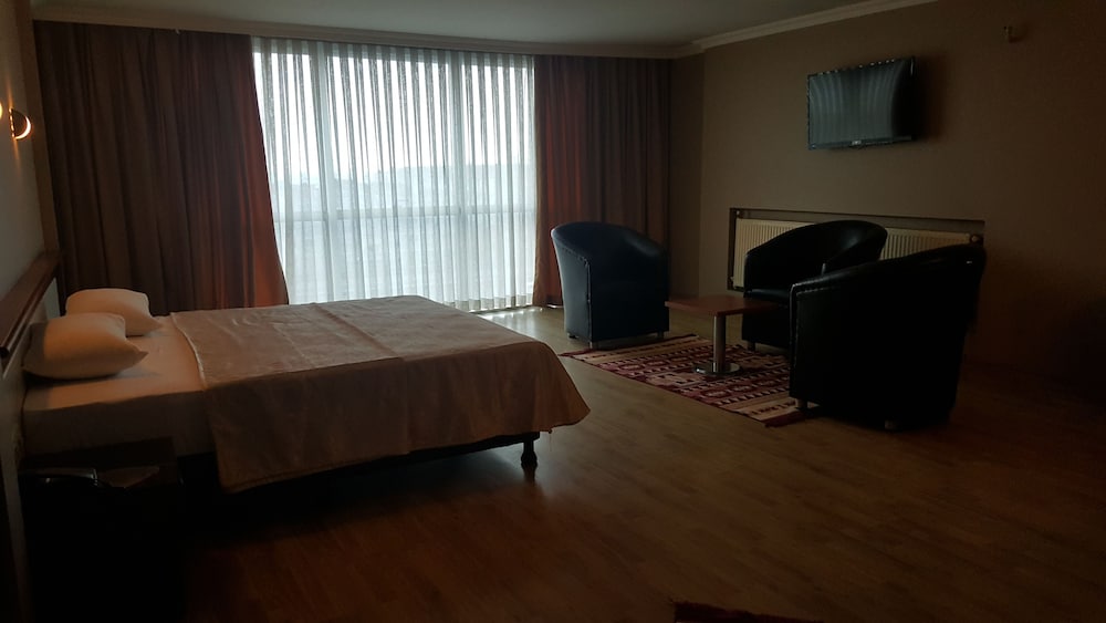 Deluxe Triple Room, Sea View photo 2