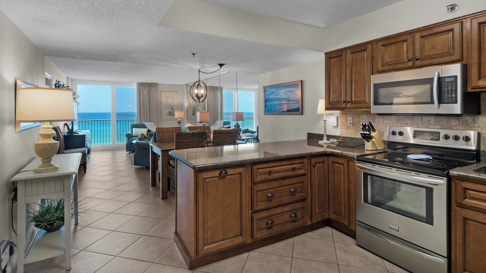 Condo, Multiple Beds, Patio, Ocean View (Beachcrest 405) photo 2