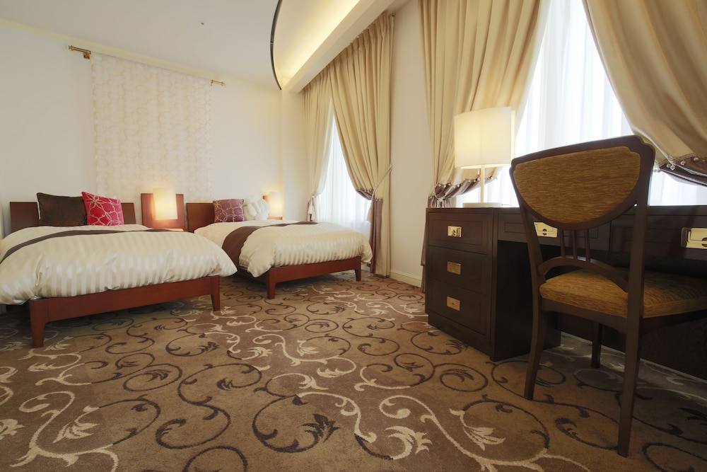 Suite, 2 Twin Beds, Non Smoking