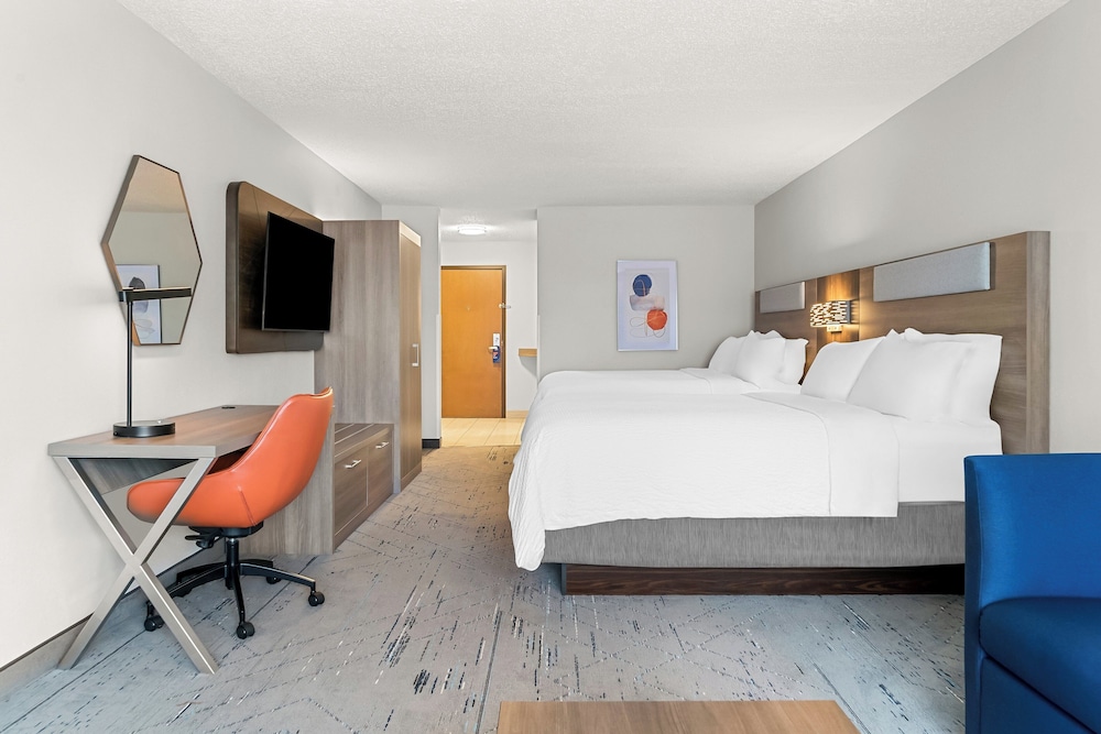 Suite, Multiple Beds - Photo 2