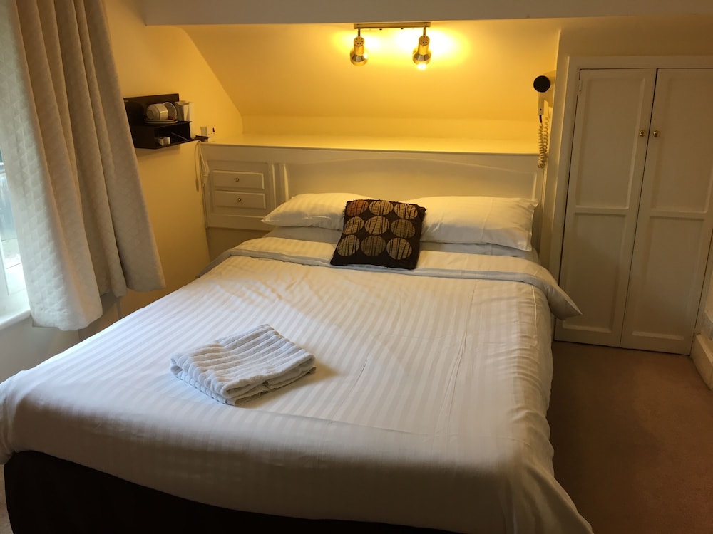 Basic Double Room