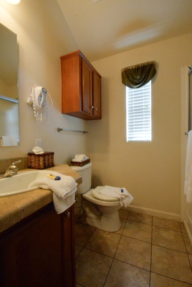 Cottage, Kitchen