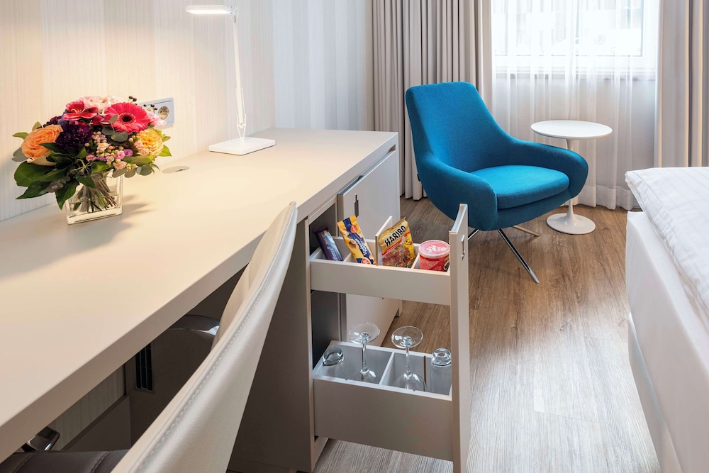 Standard Room (Extra Bed 3 adults) - Photo 5