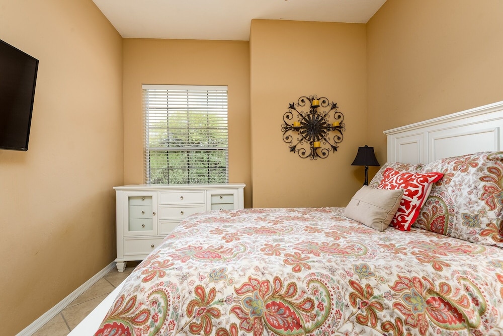 House, 4 Bedrooms photo 3