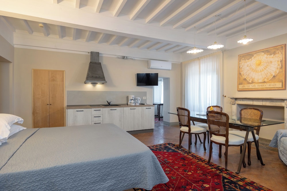 Panoramic Studio Suite, 1 Bedroom, Terrace, Valley View - Photo 2