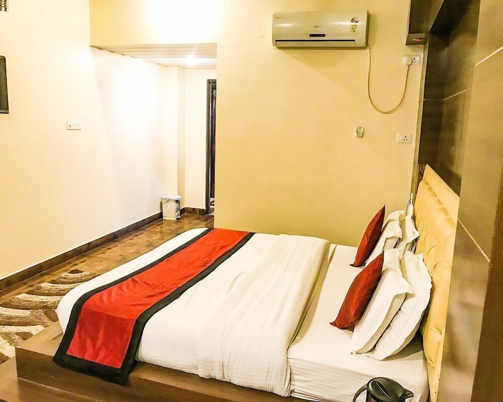 Deluxe Room - Photo 18