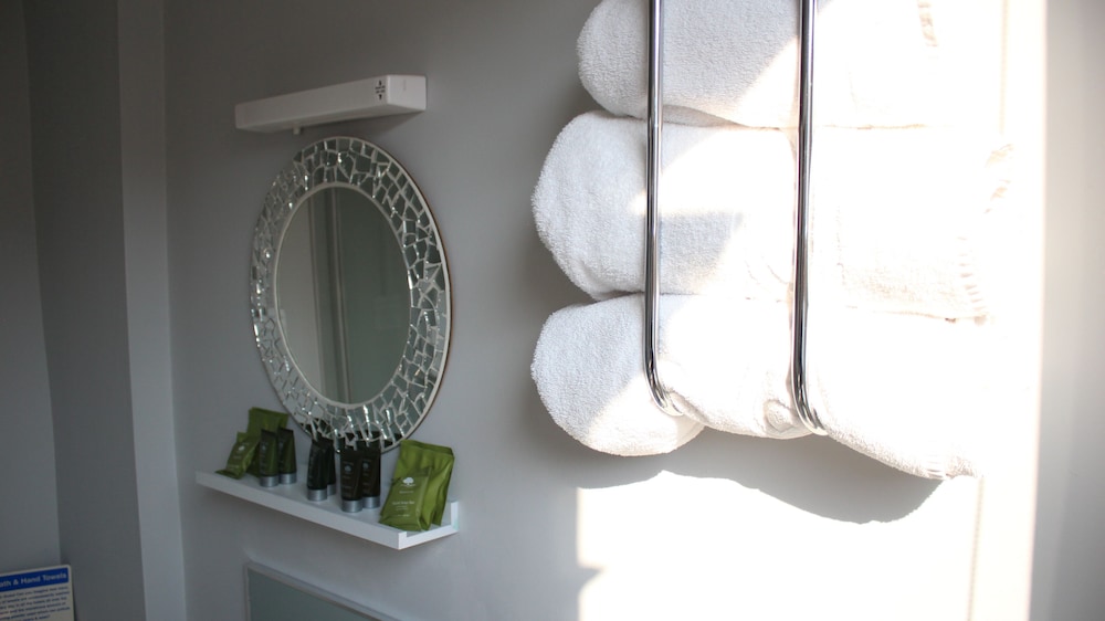 Double Room, Ensuite (Emerald Room) - Photo 4