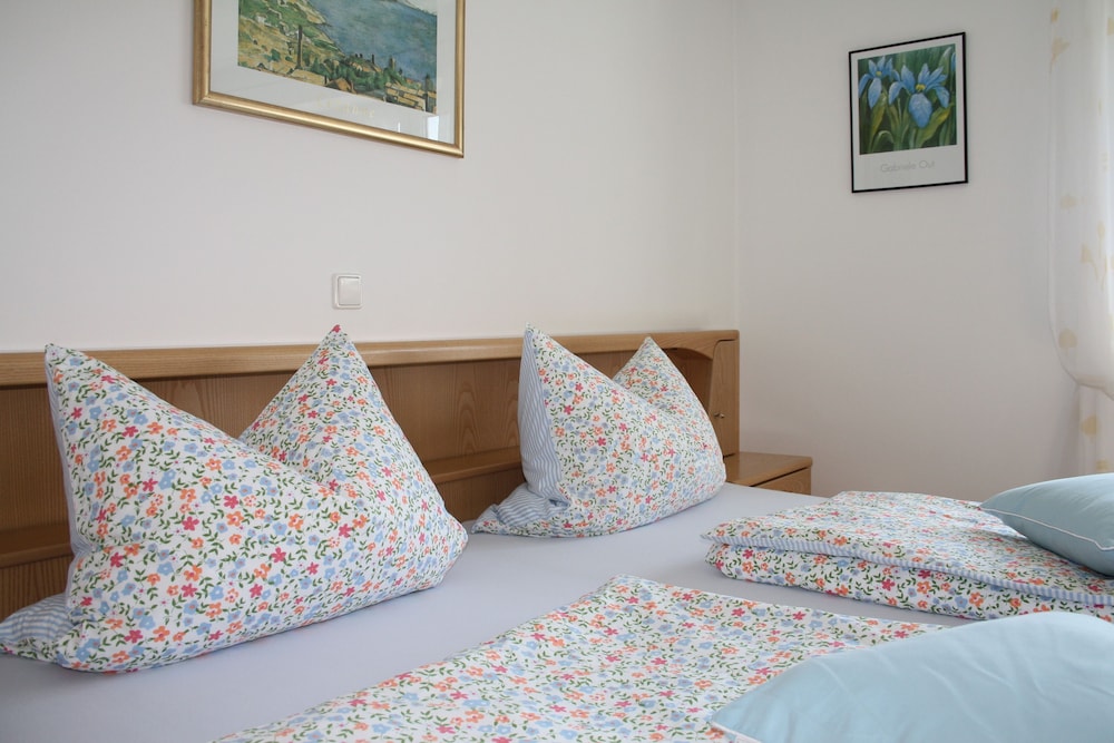 Comfort Apartment, 2 Bedrooms, Balcony, Mountain View photo 1