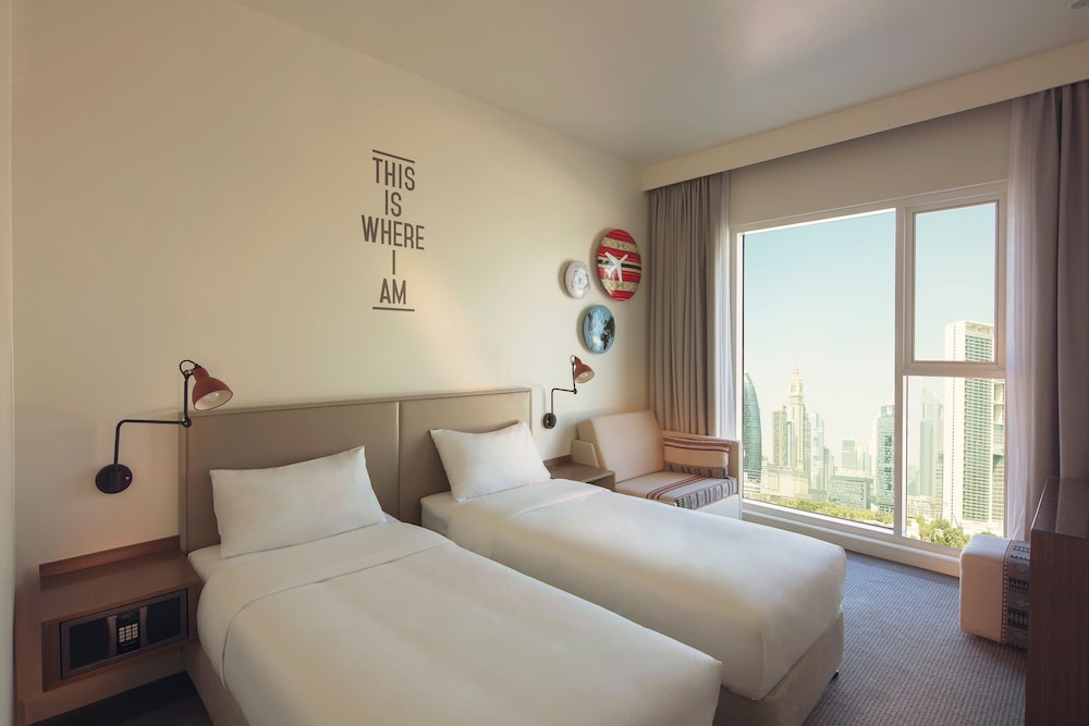 Rover Room - Free Shuttle Bus To The Beach & Dubai Mall
