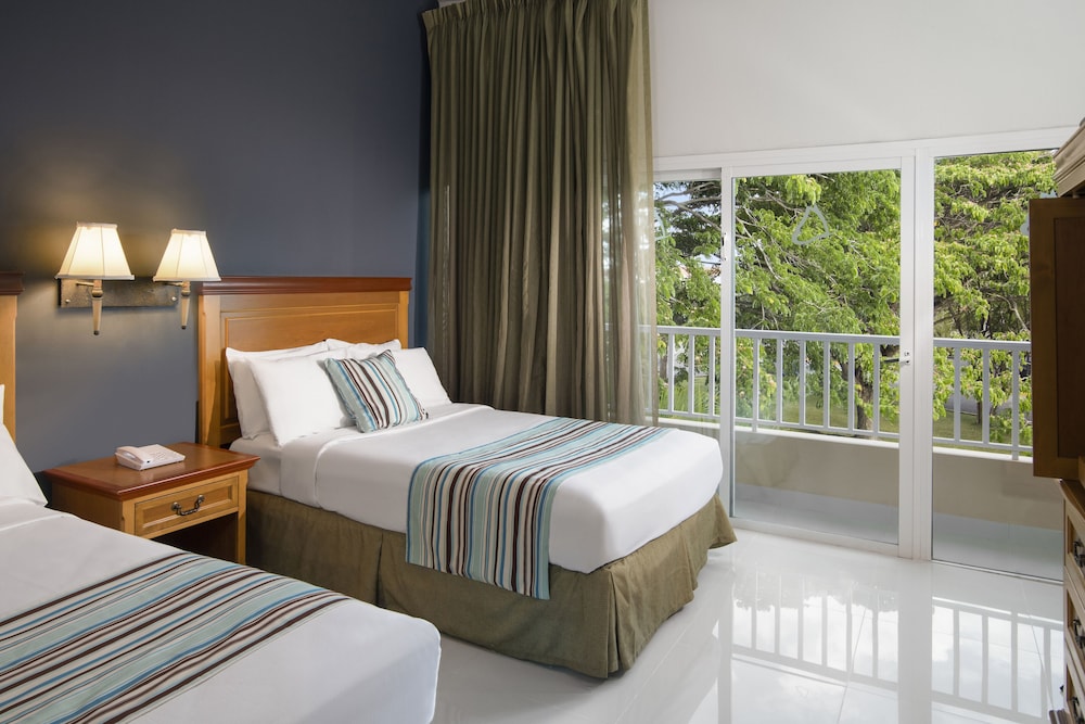 Standard Suite - Photo 3