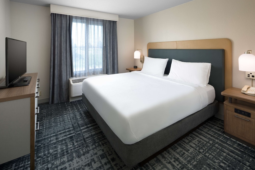 Suite, 1 King Bed, Non Smoking - Photo 6