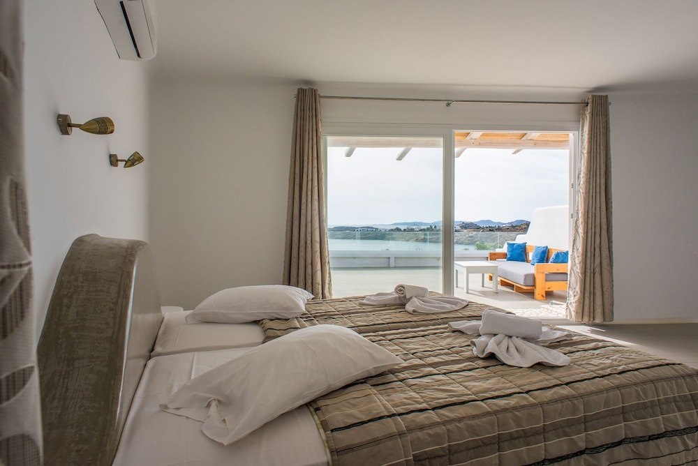 Superior Double or Twin Room photo 2