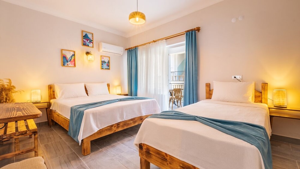 Comfort Triple Room