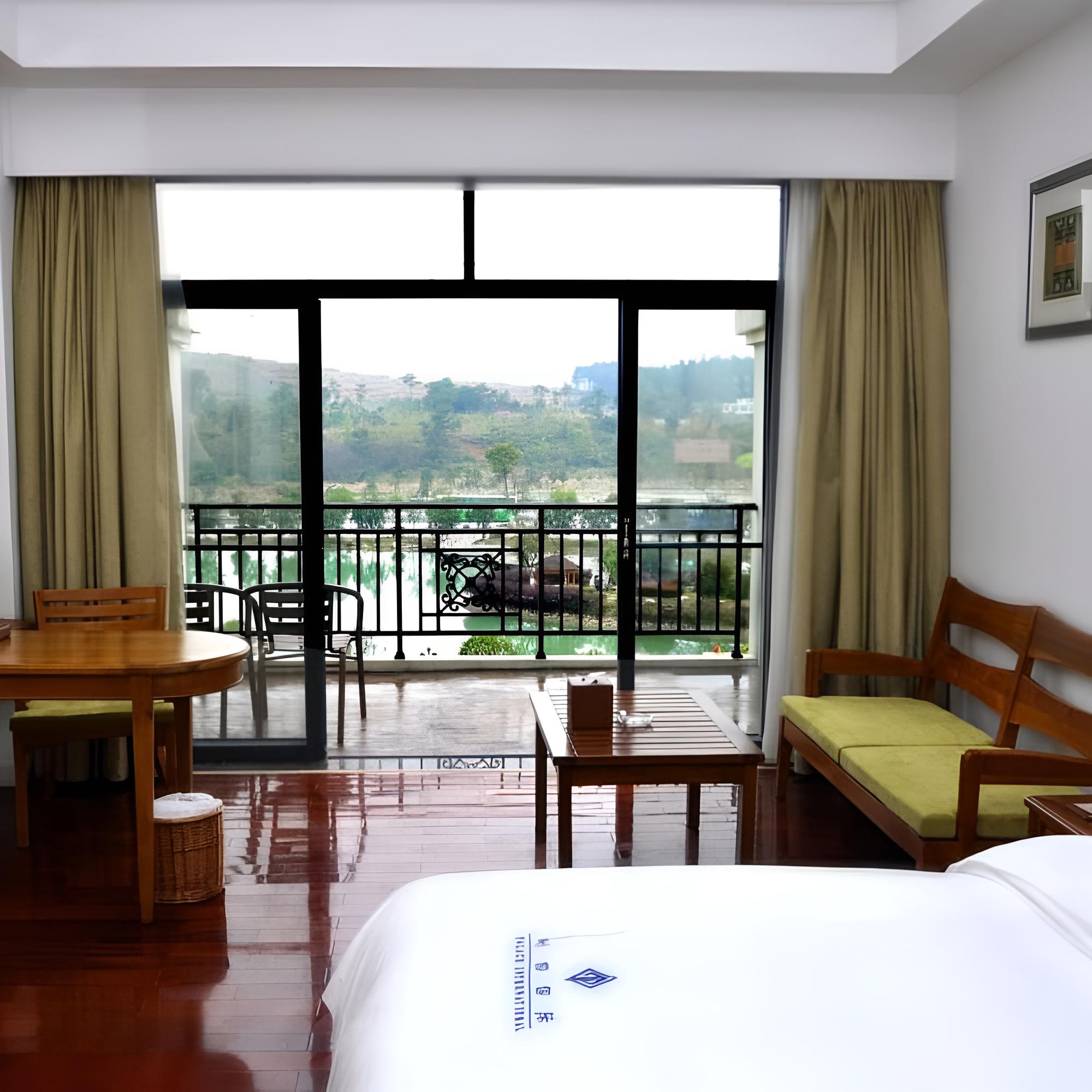 Deluxe Double Room photo 2