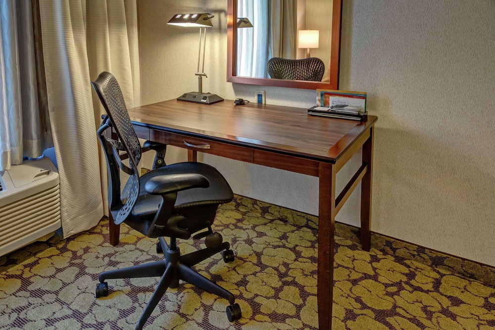 Deluxe Suite, 1 Bedroom - Photo 5