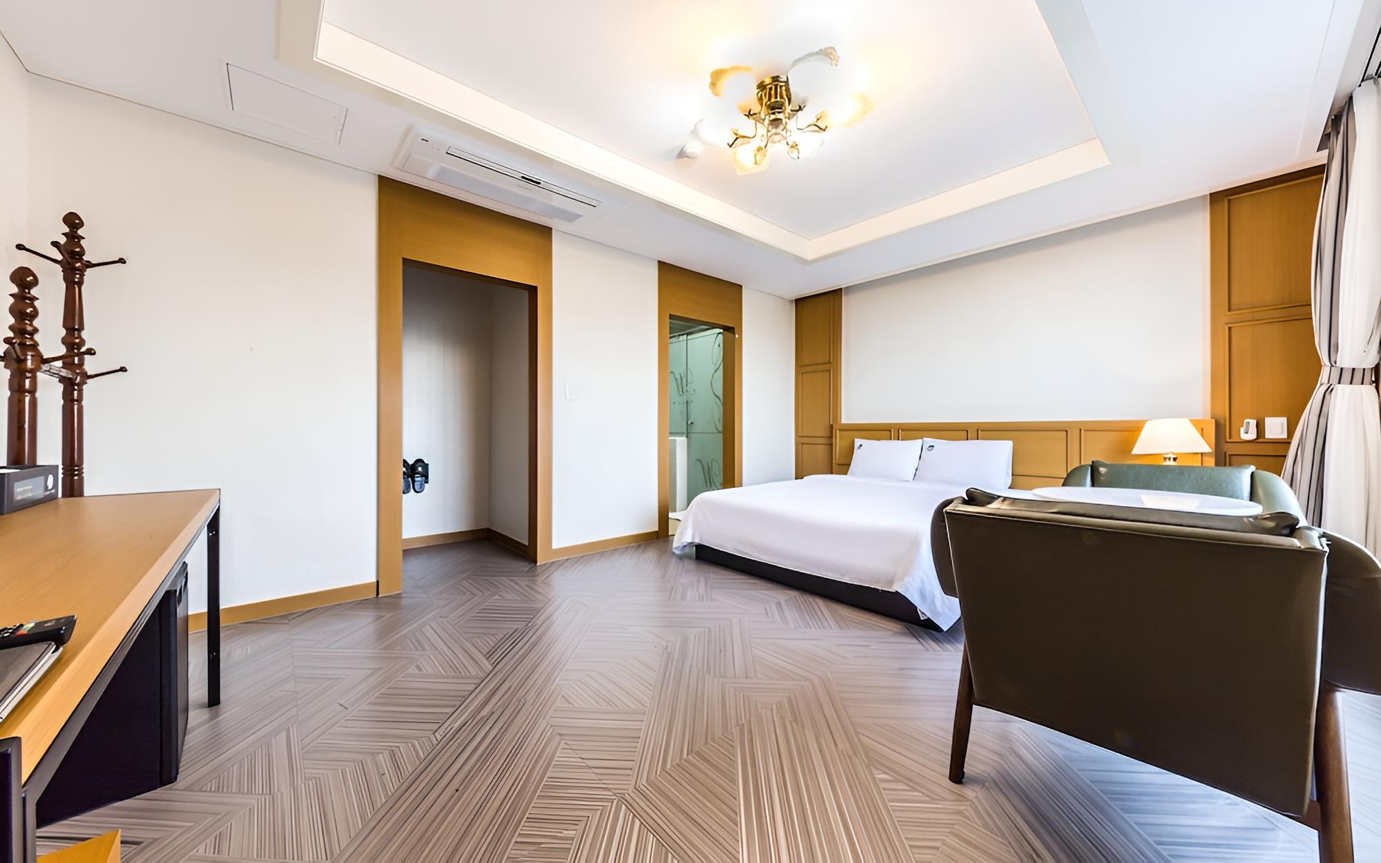 Room (Deluxe room) - Photo 2