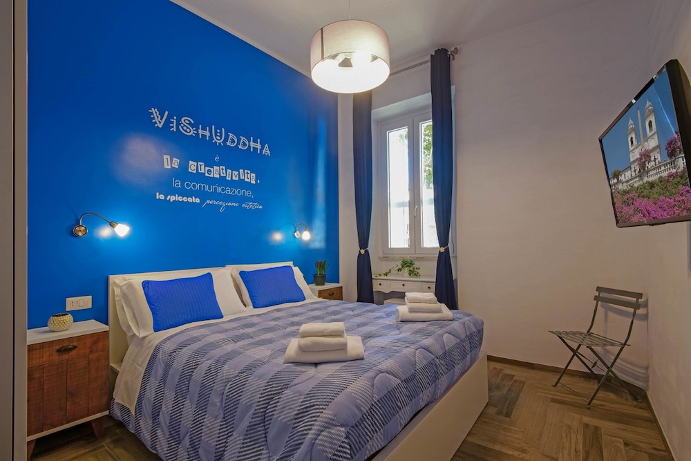 Basic Double Room, 1 King Bed, City View
