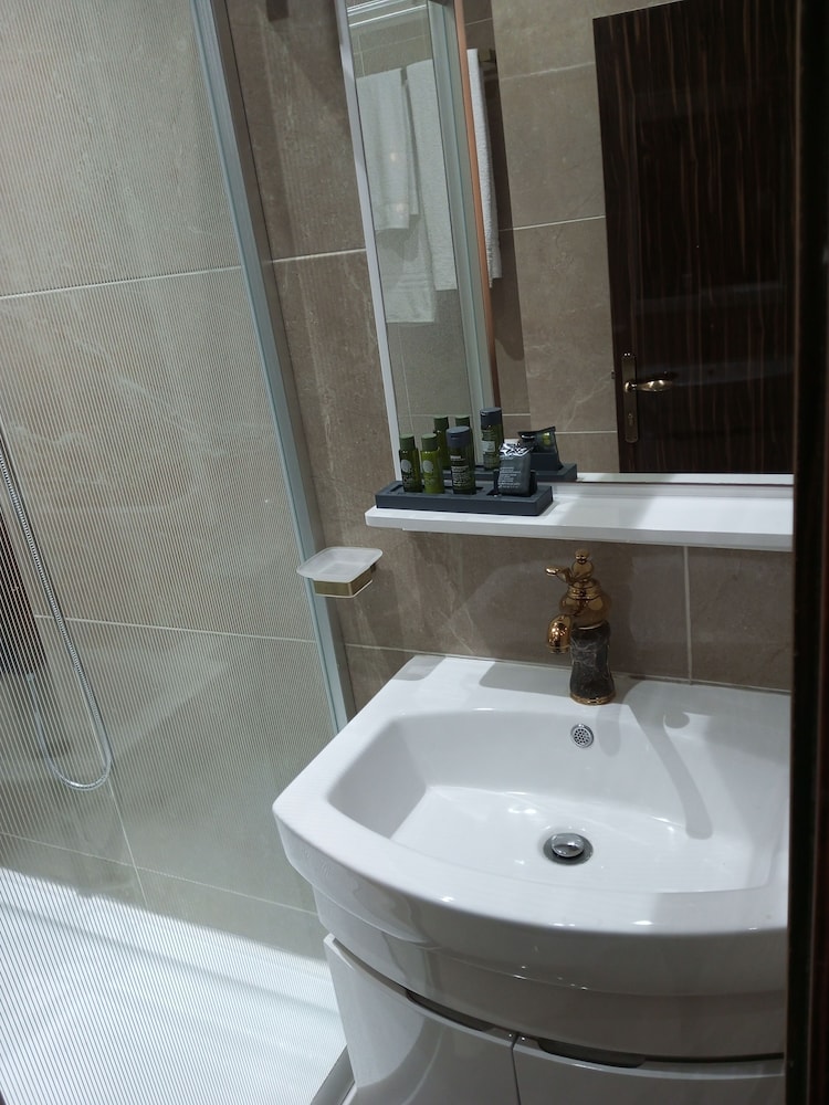 Superior Room - Photo 9