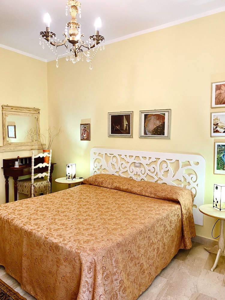 Romantic Room photo 2