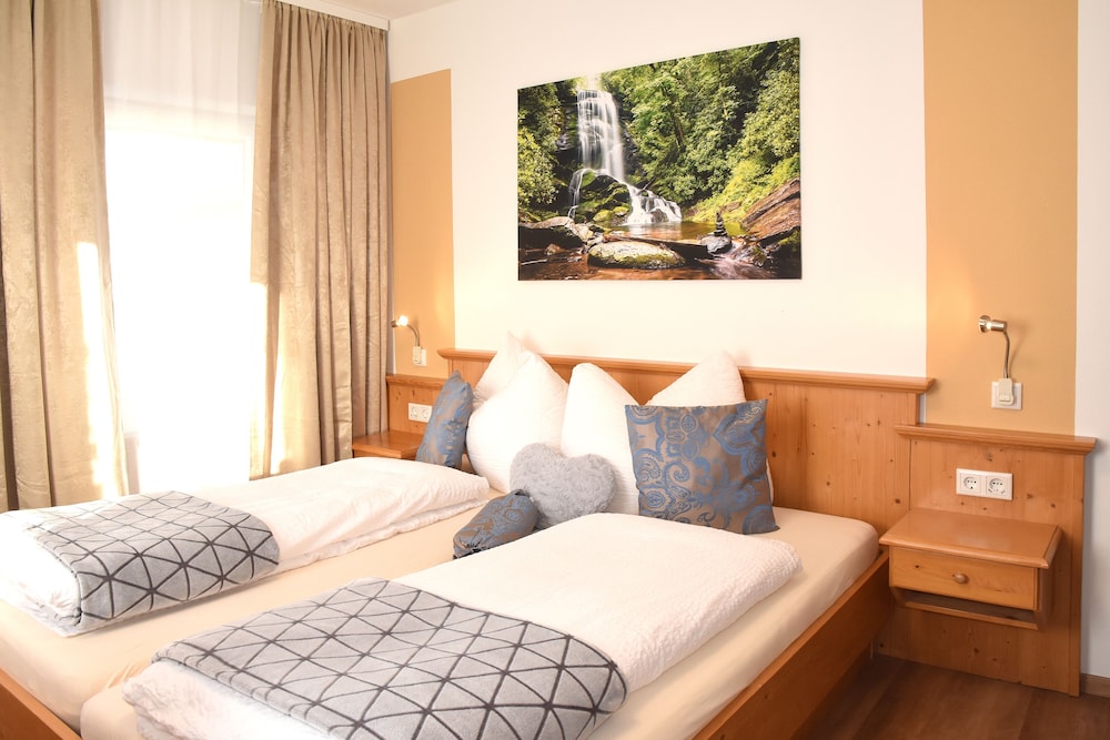 Double Room, Balcony - Photo 4