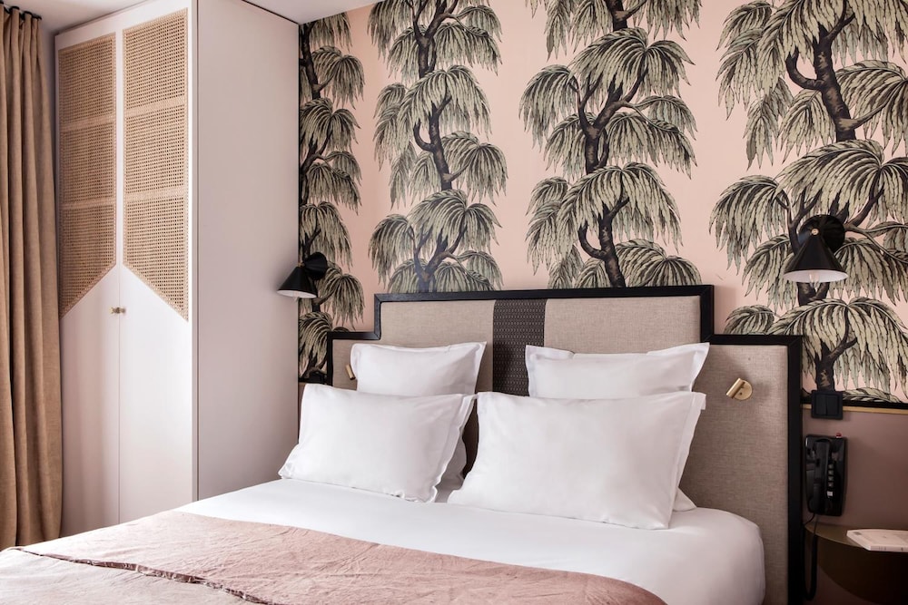 Superior Double or Twin Room, City View (Mango) photo 2