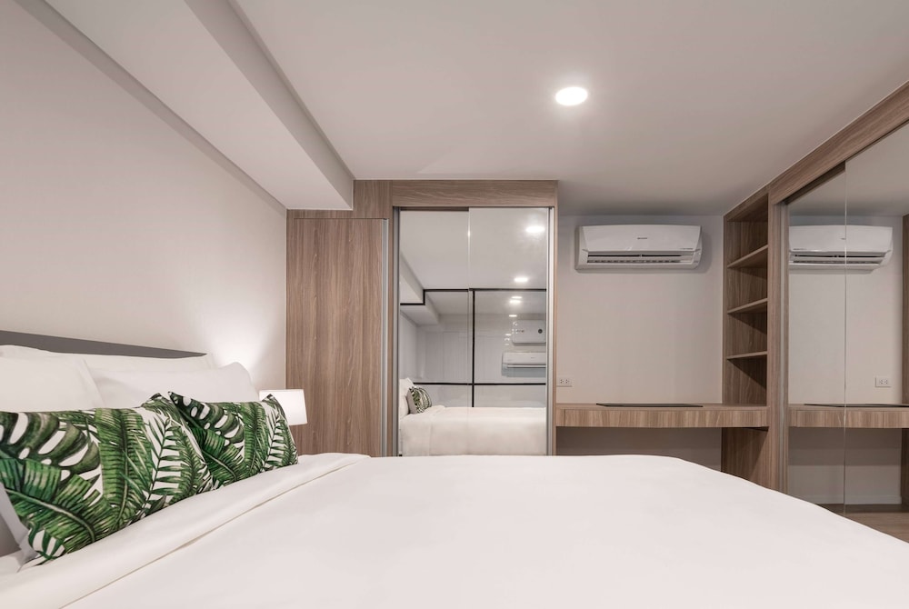 Standard Duplex, 1 King Bed, Non Smoking