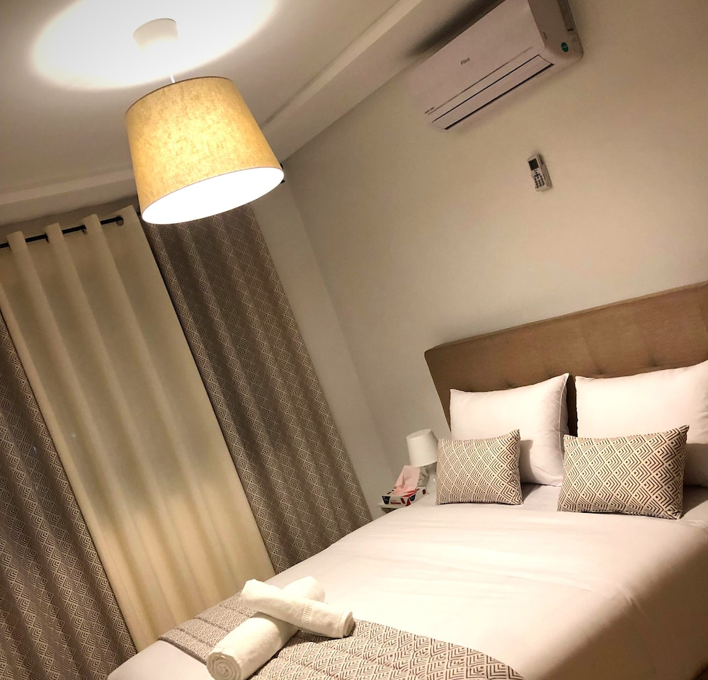 Comfort Apartment, 2 Bedrooms, Kitchen, City View photo 3